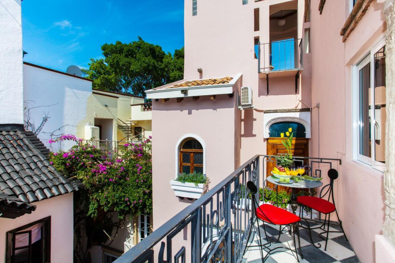 פוארטו ואלארטה Garlands Del Rio Riverside Boutique Hotel מראה חיצוני תמונה